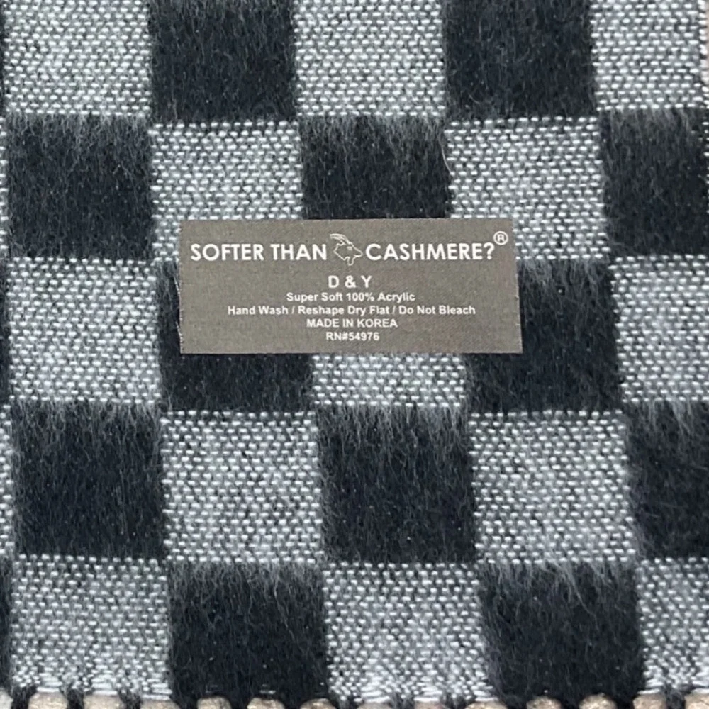 D&Y Softer Than Cashmere Black Grey Checkered Scarf Fringed Acrylic Knit Unisex